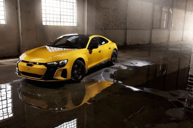 A. RS e-tron GT_2.jpg