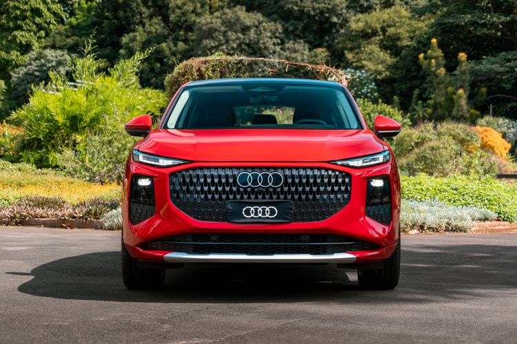 Q3 Sportback_2.jpg