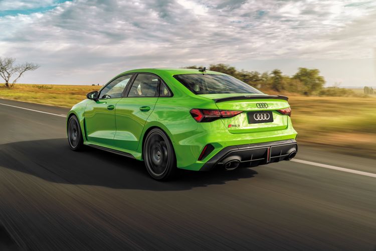 Audi RS 3 chega no Brasil com tração quattro