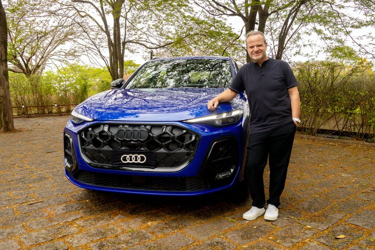 Rubens Barrichello (3).jpg