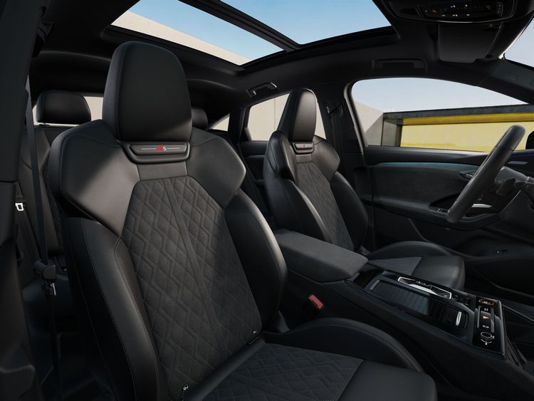 SQ6 Sportback e-tron_4 (1).jpg